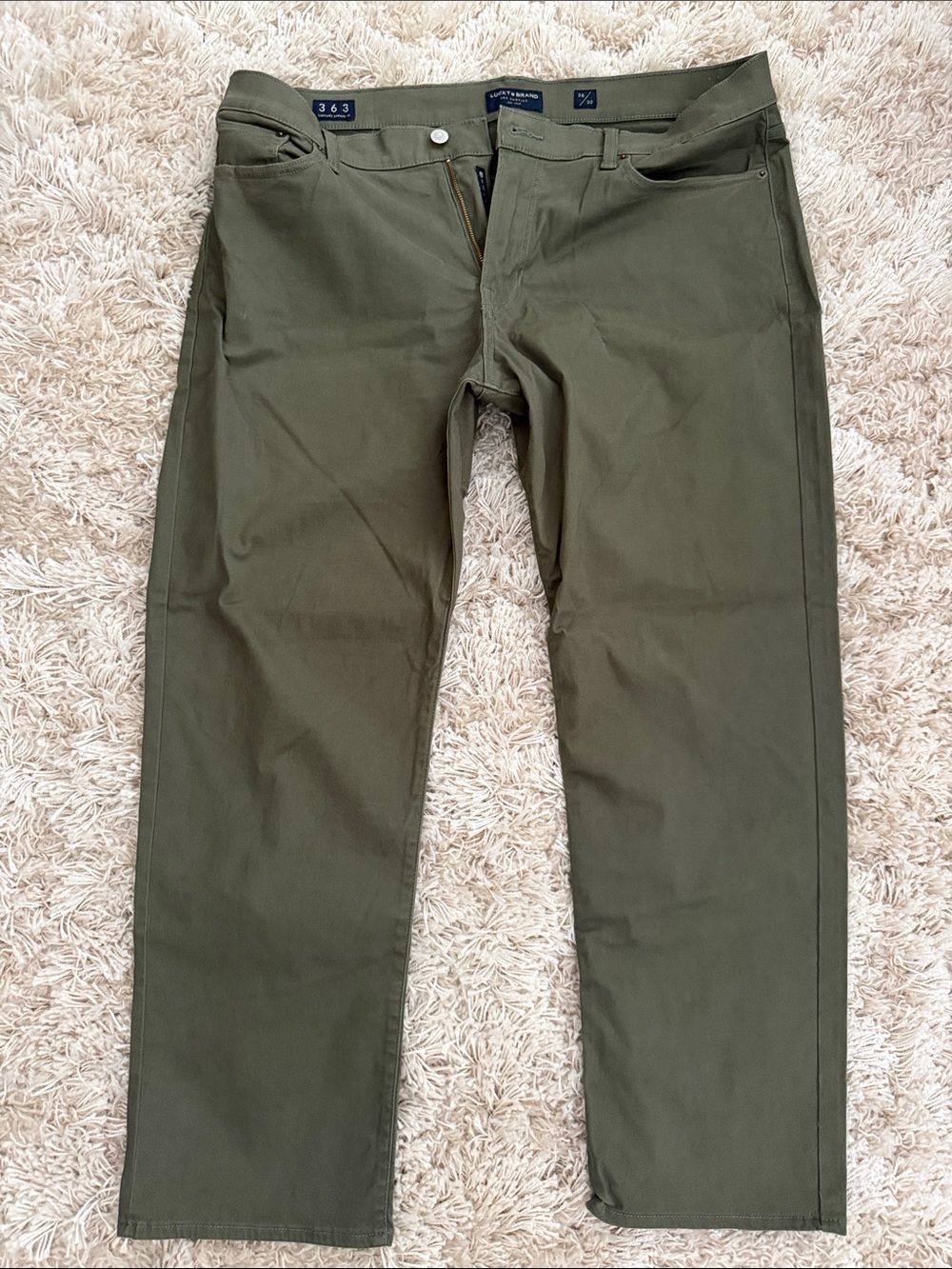Lucky Brand 363 Vintage Straight Olive Green Chinos - 38 x 30